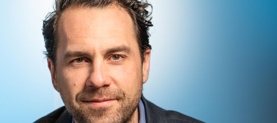Martijn van Dam verlaat NPO Raad van Bestuur voor organisatie digitale datakluis